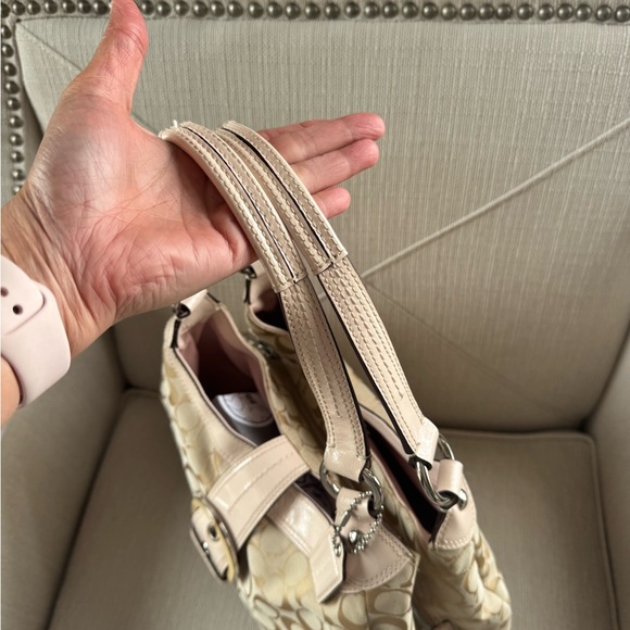 Coach Beige and Pink Signature Shoulder Bag - Picture 7 of 10